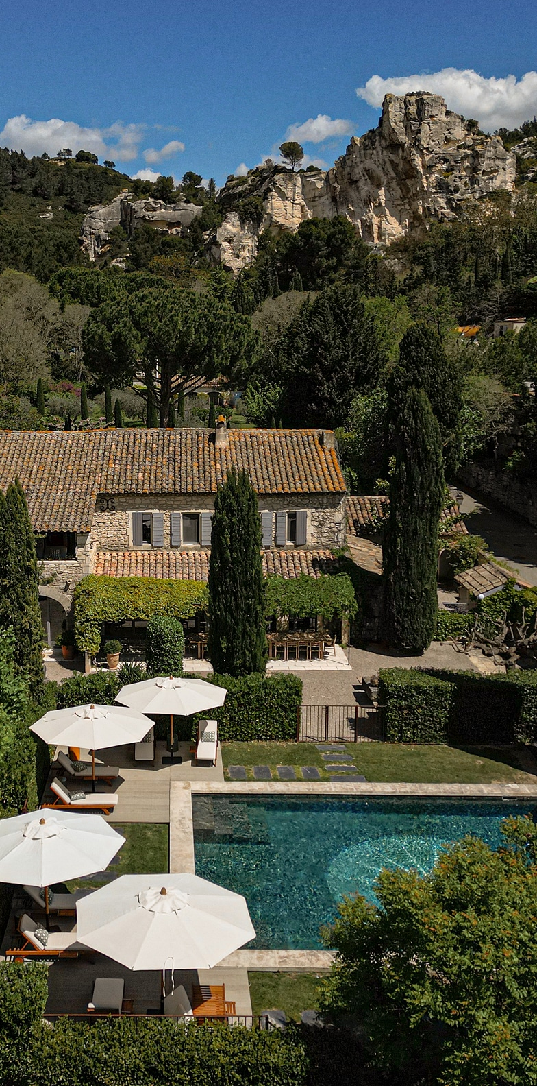 Iconic House - image
