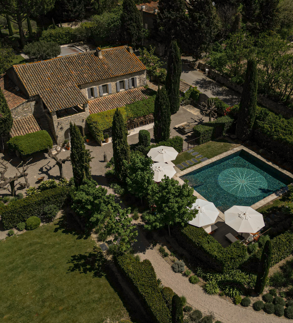 Iconic House - image