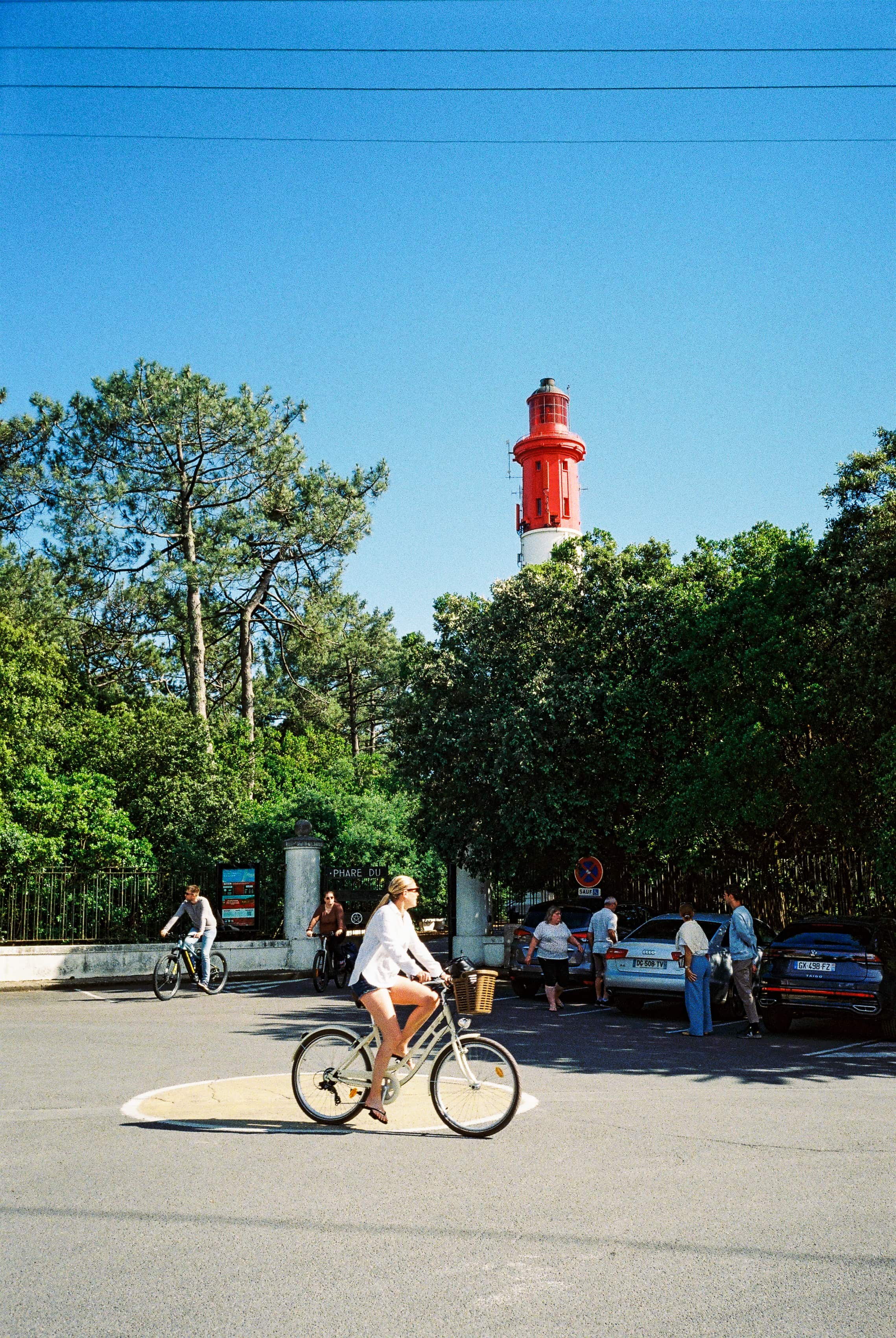 Iconic House - image