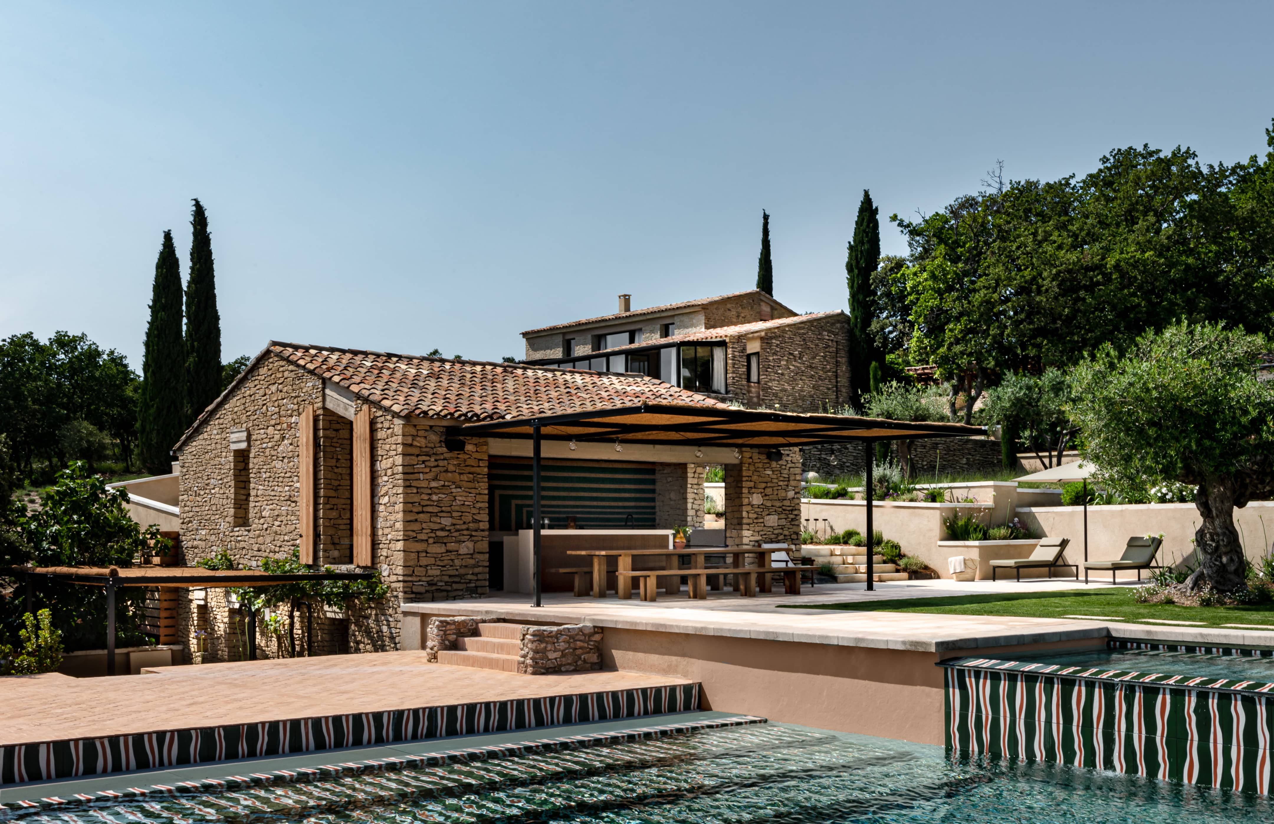 Iconic House - image