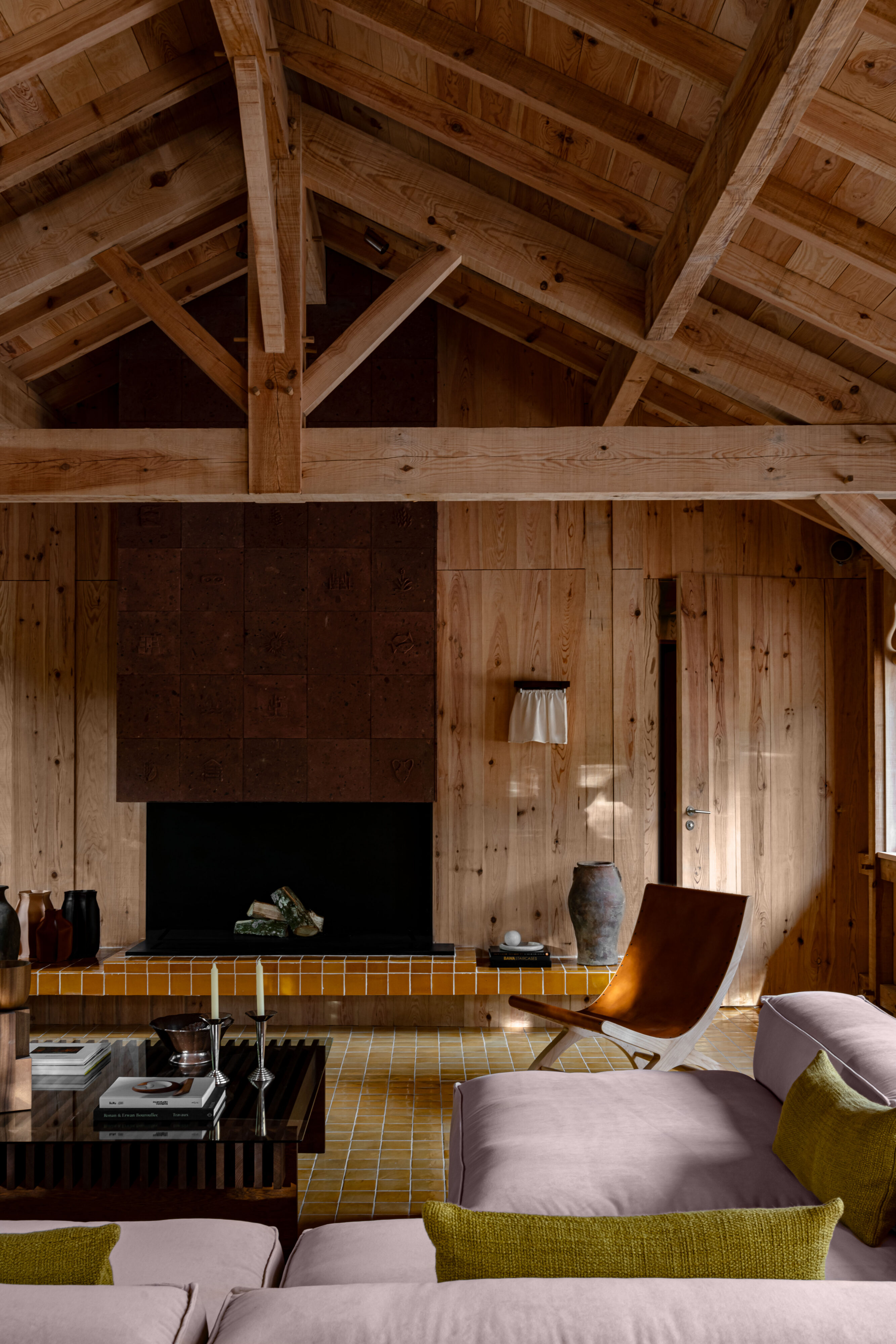 Living room & fireplace