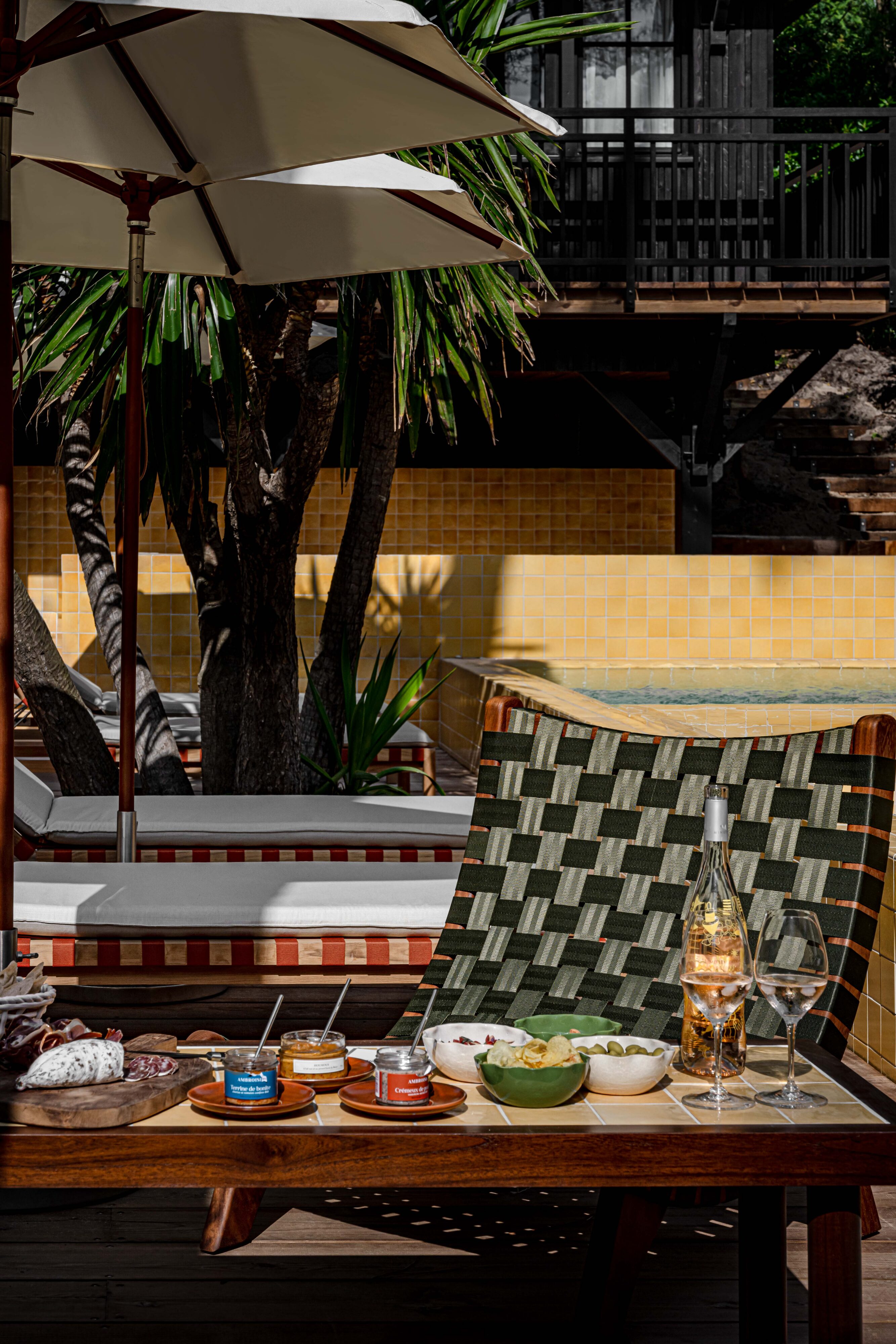 Terrace & pool
