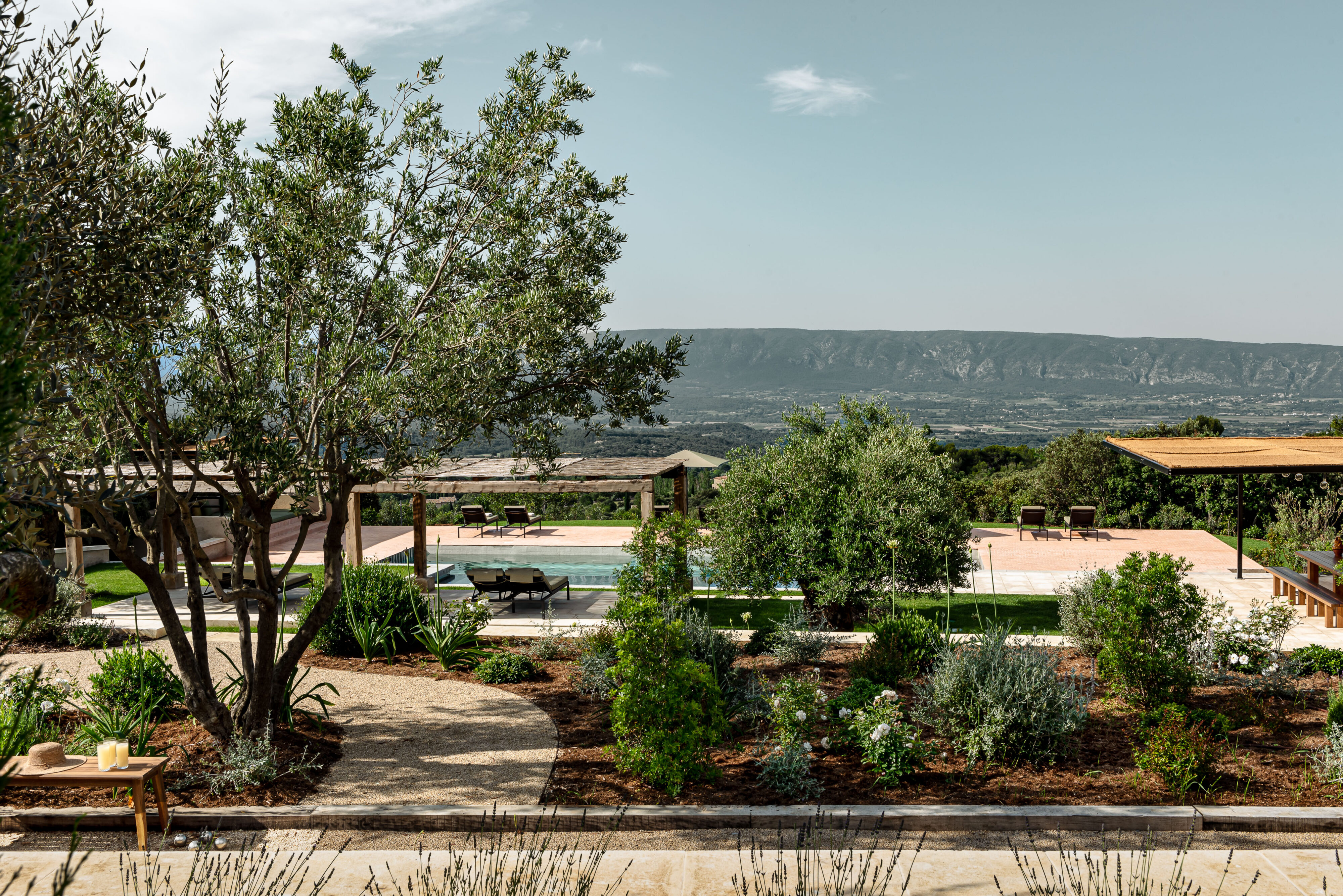 Panoramic garden
