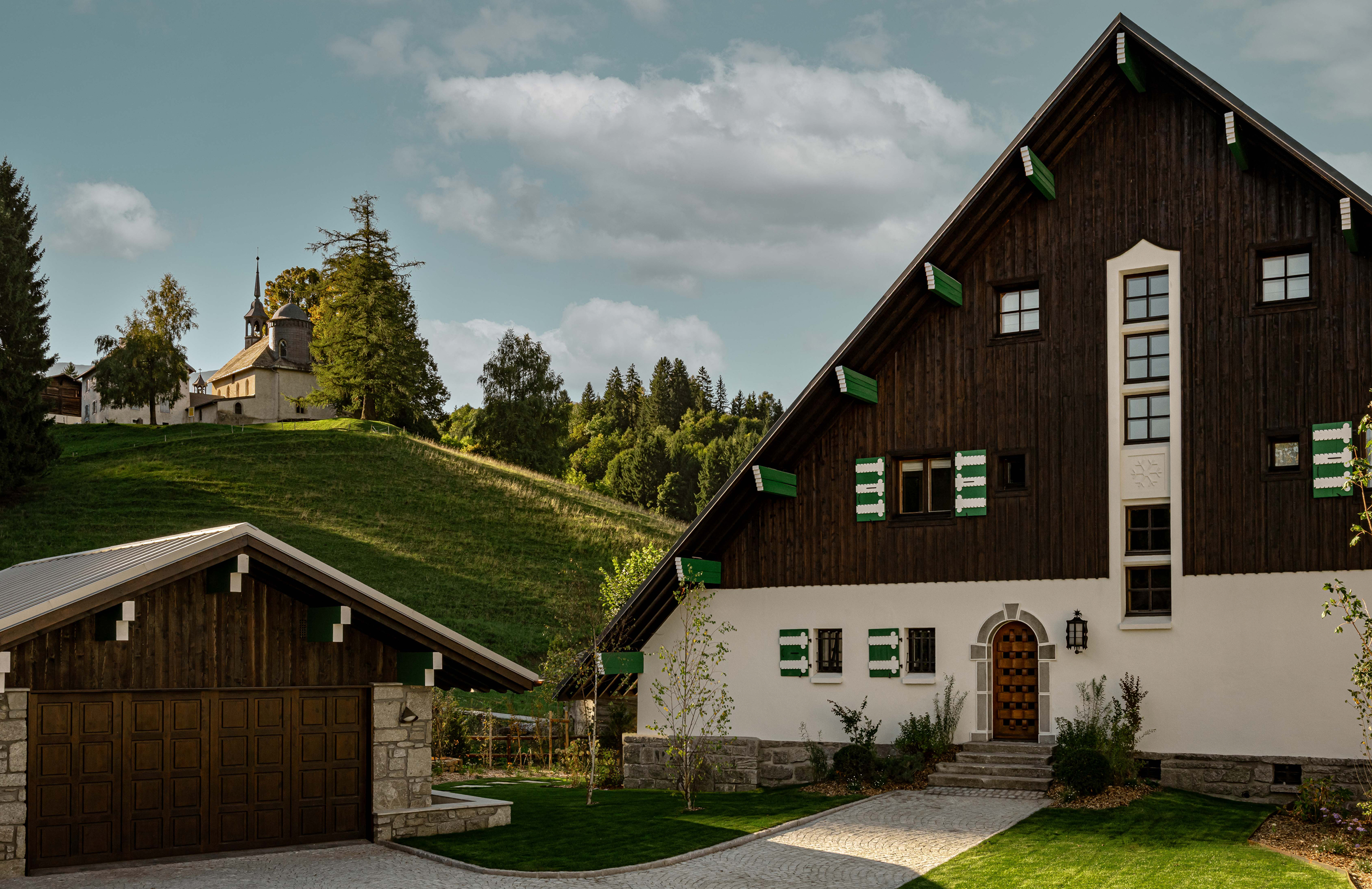 Iconic House - image