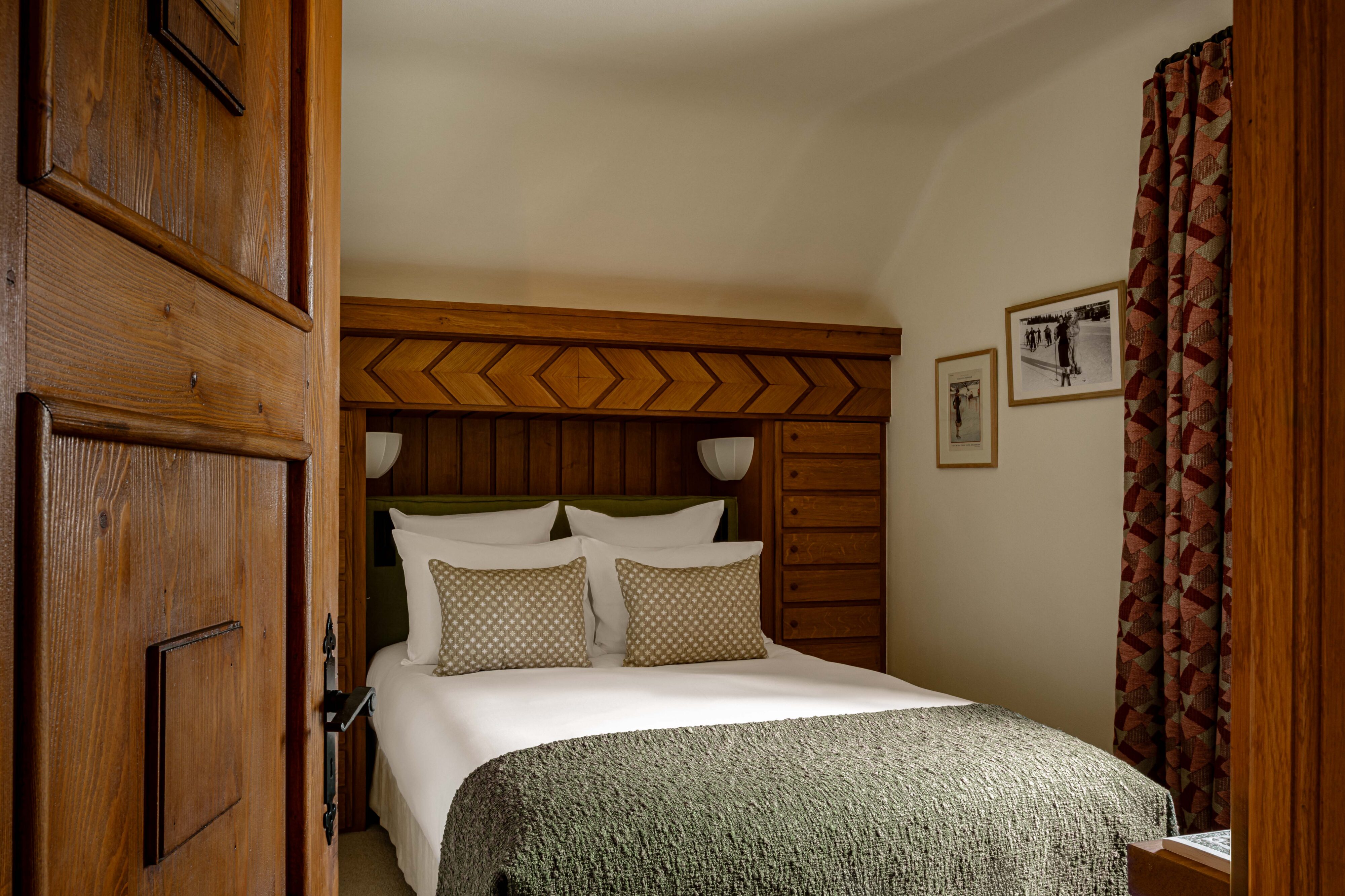 Bedroom 06